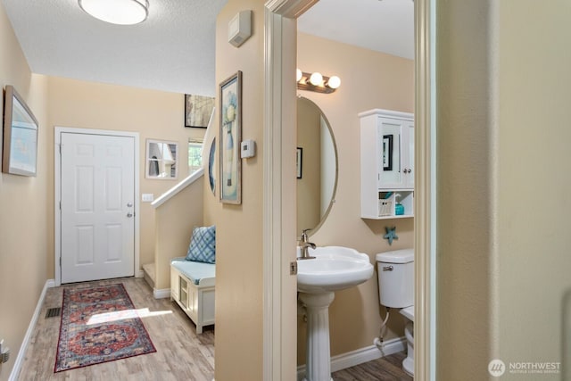 14908 NE 70th St, Vancouver, WA 98682 - bathroom featuring wood finished floors