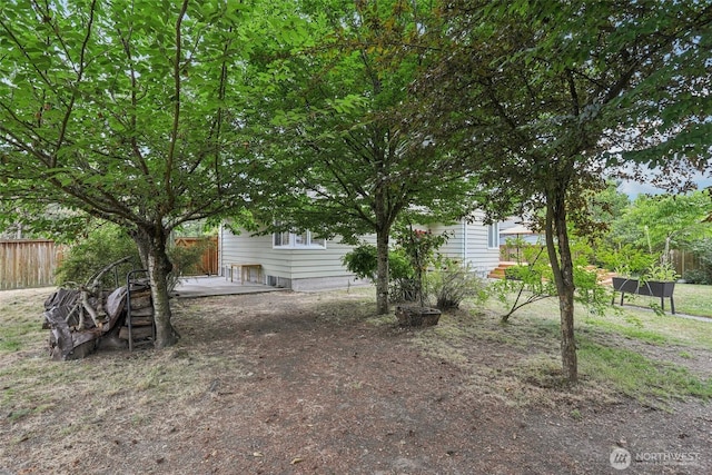 806 SW 126th St, Seattle, WA 98146 - view of yard