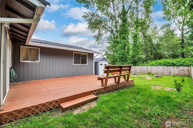 7509 E F St, Tacoma, WA 98404 - deck with a shed and a fenced backyard
