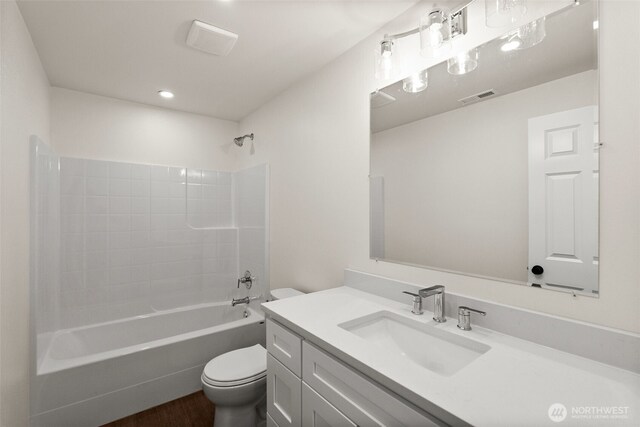 754 SW Oak Rd, Port Orchard, WA 98367 - bathroom featuring vanity, bathtub / shower combination, and wood finished floors