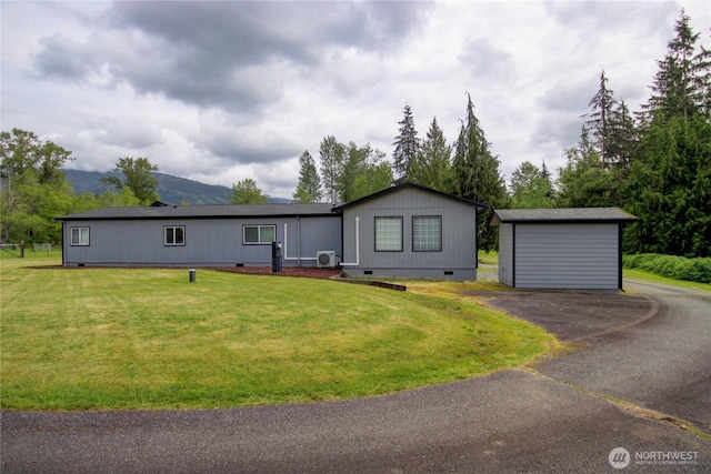 7493 State Route 9, Sedro Woolley, WA 98284 - view of front facade with crawl space and a front lawn