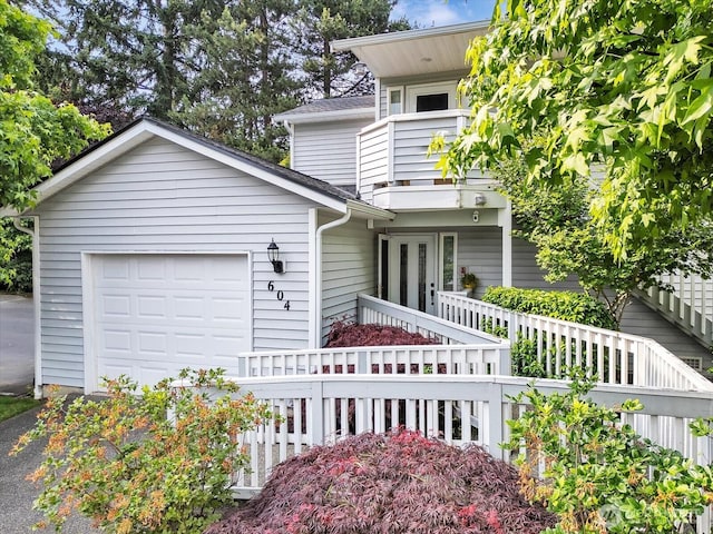 2218 S 336th St Unit 604, Federal Way, WA 98003 - view of front facade featuring a garage