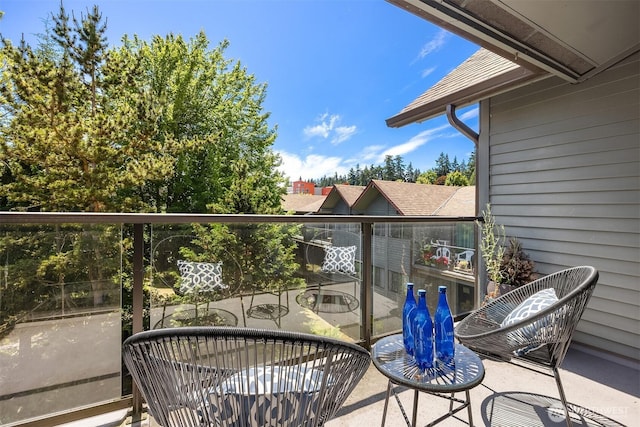 19428 Aurora Ave N Unit 427, Shoreline, WA 98133 - view of balcony