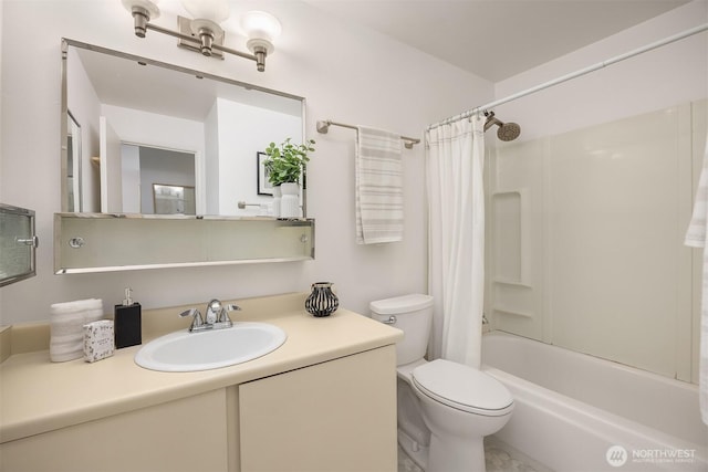 19428 Aurora Ave N Unit 427, Shoreline, WA 98133 - full bath featuring vanity and shower / tub combo with curtain
