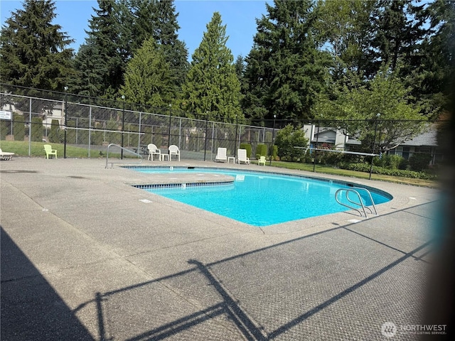 509 S 323rd Pl Unit 15E, Federal Way, WA 98003 - community pool with a patio area