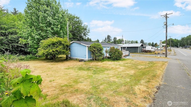 16880 Hwy 112, Clallam Bay, WA 98326 - view of yard