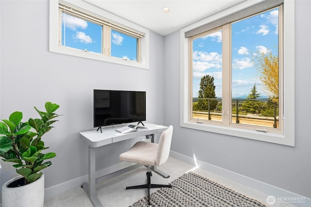 6801 Greenwood Ave N Unit 403, Seattle, WA 98103 - carpeted office space with baseboards