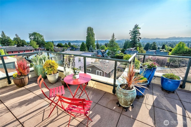 6801 Greenwood Ave N Unit 403, Seattle, WA 98103 - balcony with a mountain view