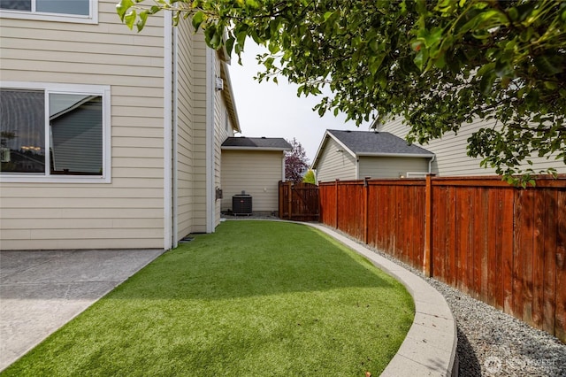 3885 Summersun St, Mount Vernon, WA 98273 - fenced backyard featuring a patio