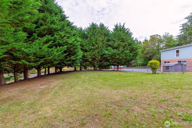 889 NE Sleepy Way, Bremerton, WA 98311 - view of yard