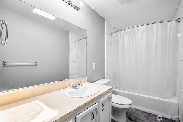 1612 33rd St Unit 102, Everett, WA 98201 - full bathroom with double vanity and shower / bath combo with shower curtain