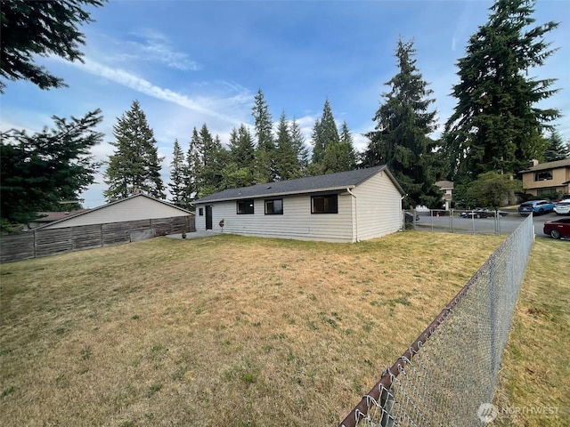12611 50th Dr SE, Everett, WA 98208 - view of front of house featuring a fenced backyard