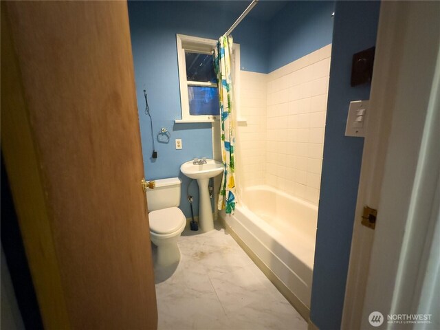 9059 Carkeek Dr S, Seattle, WA 98118 - photo 12