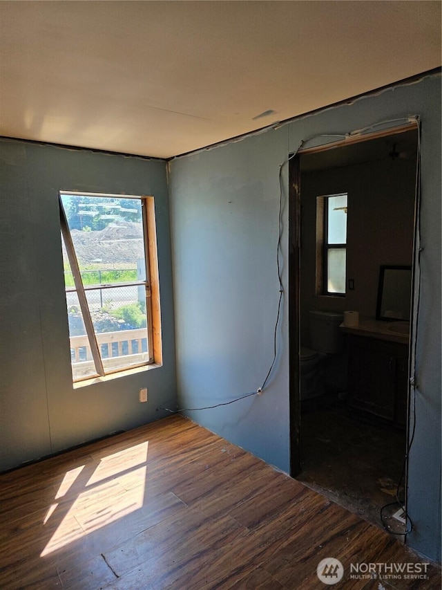 111 99th St S Unit 14, Tacoma, WA 98444 - spare room with wood finished floors