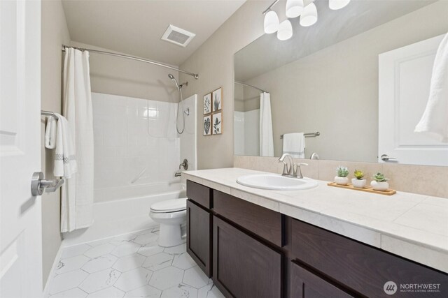 20402 1st Pl W, Lynnwood, WA 98036 - bathroom with shower / tub combo with curtain, vanity, and tile patterned flooring