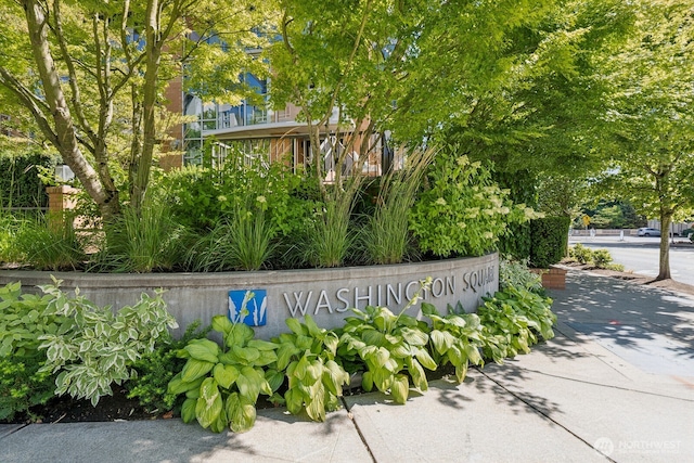 10610 NE 9th Pl Unit C4210, Bellevue, WA 98004 - view of community / neighborhood sign