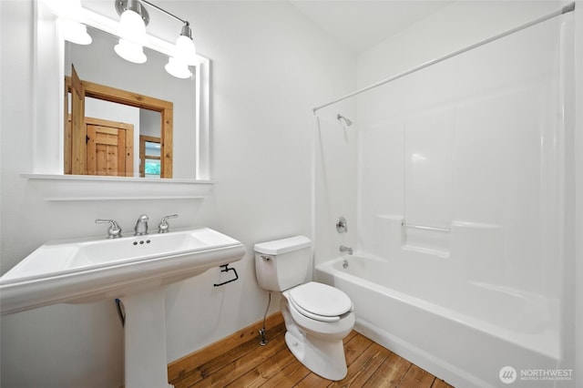847 SE Covey Ct, College Place, WA 99324 - full bathroom featuring wood finished floors and shower / bathtub combination