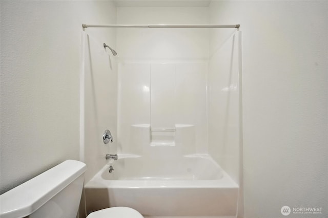 847 SE Covey Ct, College Place, WA 99324 - full bathroom with toilet and shower / washtub combination