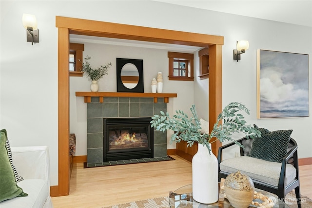 3401 York Rd S, Seattle, WA 98144 - living area featuring wood finished floors and a tiled fireplace
