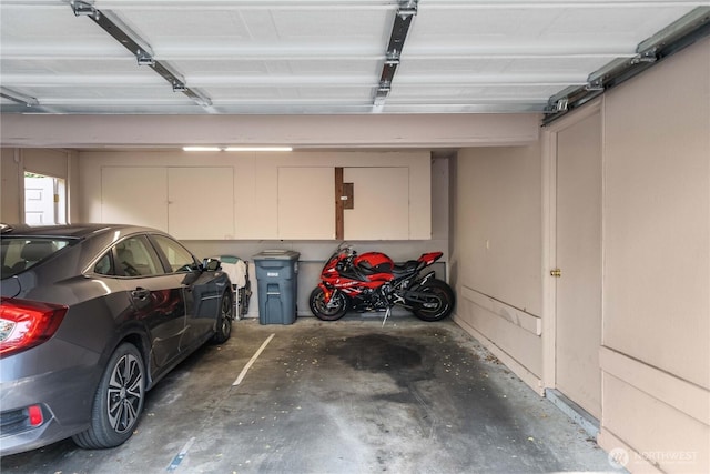 2822 Garden Ct Unit B, Steilacoom, WA 98388 - view of garage