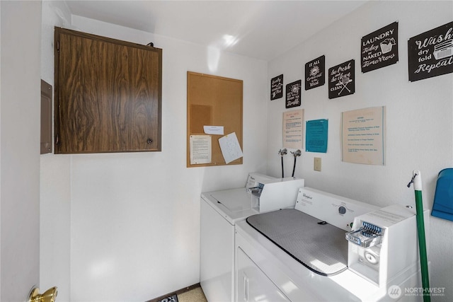 2822 Garden Ct Unit B, Steilacoom, WA 98388 - laundry area with washer and clothes dryer