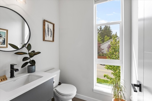 21511 50th Ave W Unit E, Mountlake Terrace, WA 98043 - bathroom featuring vanity and toilet
