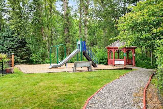4246 Stonecrest Ct, Bellingham, WA 98226 - community play area with a lawn and a gazebo