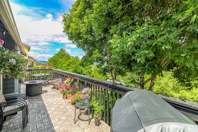 15205 197th St E, Orting, WA 98360 - balcony featuring a grill