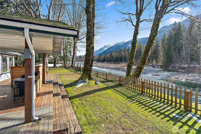 53802 State Route 2, Gold Bar, WA 98251 - fenced backyard with a deck with mountain view