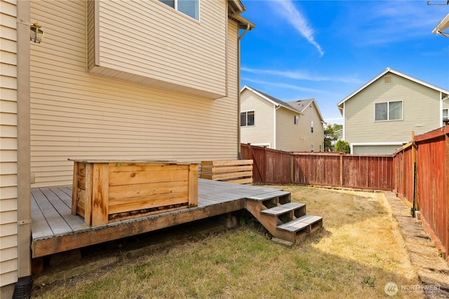 331 Index Ave SE, Renton, WA 98056 - fenced backyard featuring a wooden deck