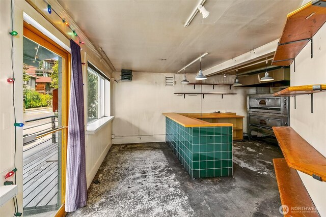 1201E Denny Way, Seattle, WA 98122 - photo 17