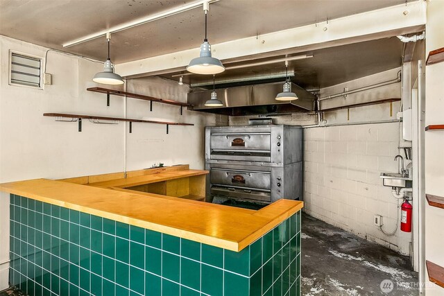 1201E Denny Way, Seattle, WA 98122 - photo 18
