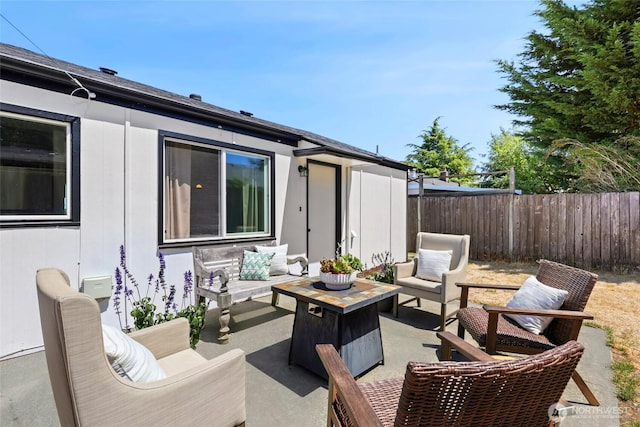 5128 N 48th St, Tacoma, WA 98407 - view of patio with an outdoor hangout area
