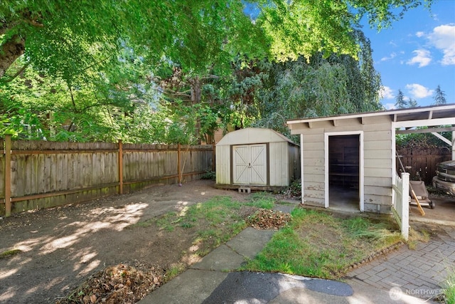 18056 25th Ave NE, Lake Forest Park, WA 98155 - fenced backyard with a storage unit