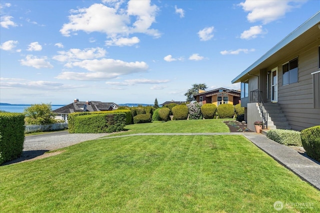 731 Melody Ln, Edmonds, WA 98020 - view of grassy yard
