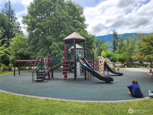 133 W 4th St, North Bend, WA 98045 - community play area with a mountain view