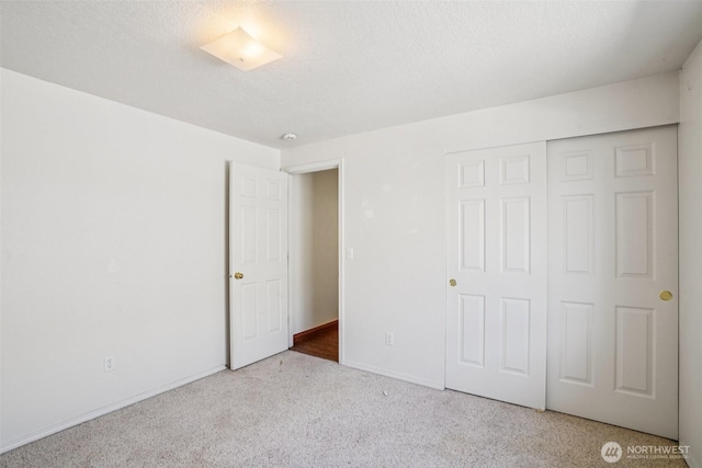 87 Chickadee Dr, Kelso, WA 98626 - unfurnished bedroom featuring carpet flooring and a closet