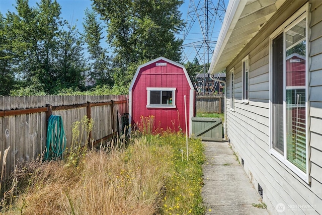 87 Chickadee Dr, Kelso, WA 98626 - view of shed featuring a fenced backyard