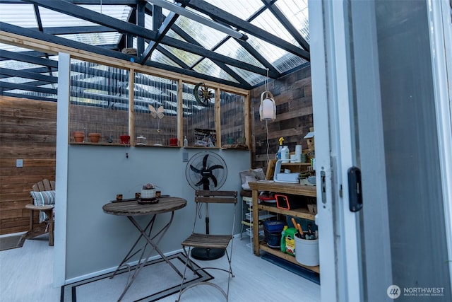 1122 36th Ave NE, Olympia, WA 98506 - sunroom / solarium with vaulted ceiling