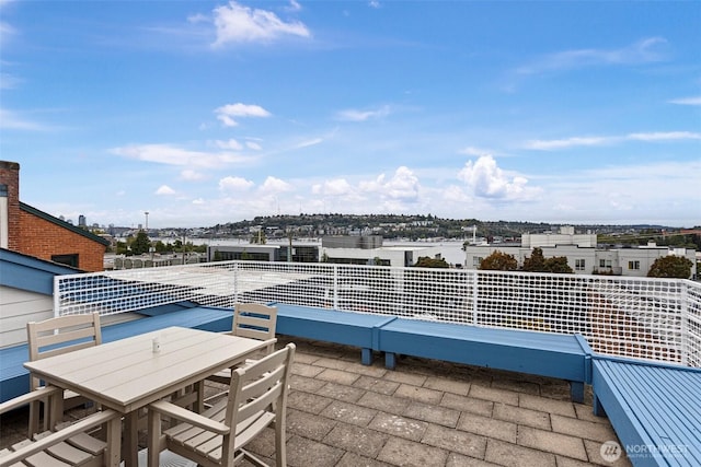 2727 E Franklin Ave E Unit 102, Seattle, WA 98102 - patio / terrace with outdoor dining space