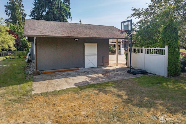 4119 72nd St E, Tacoma, WA 98443 - view of garage
