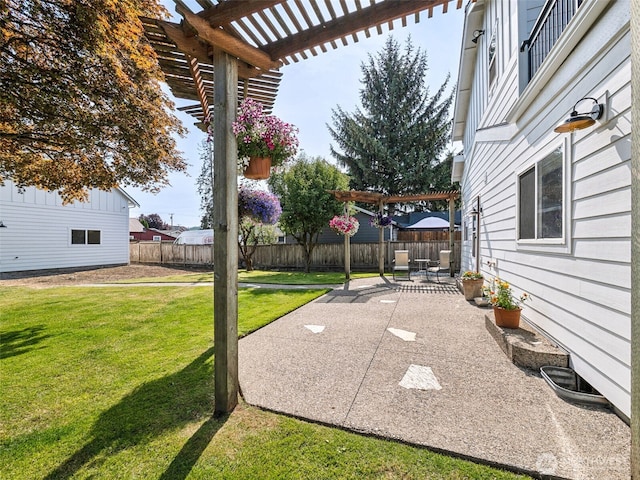 724 6th Ave SW, Puyallup, WA 98371 - view of patio / terrace with a pergola