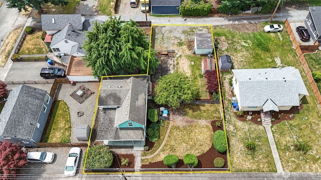 406 4th St NE, Puyallup, WA 98372 - aerial view of property and surrounding area featuring property parcel outlined