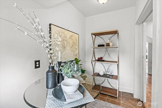 820 S Ferry St, Tacoma, WA 98405 - interior space featuring tile patterned floors and baseboards