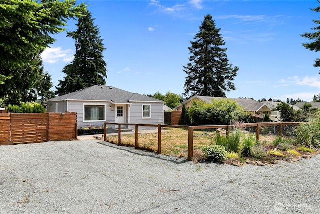 19410 10th Ave S, Des Moines, WA 98148 - view of front of house with a fenced front yard