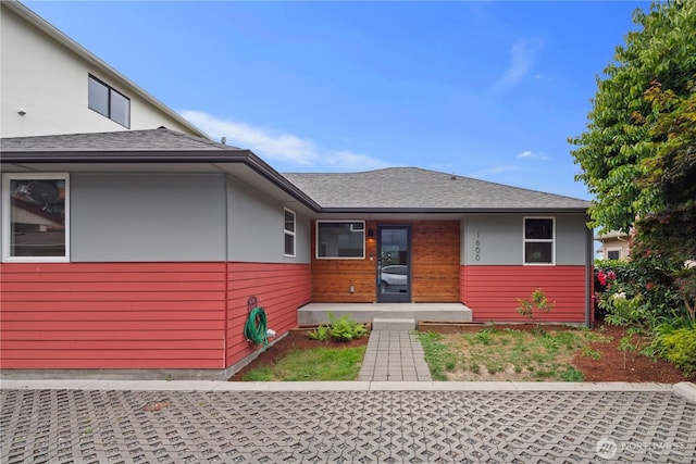 1600 11th Ave S, Seattle, WA 98134 - view of front of home with a shingled roof