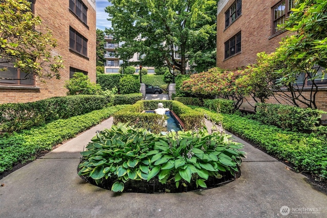 519 W Roy St Unit 211, Seattle, WA 98119 - view of property's community