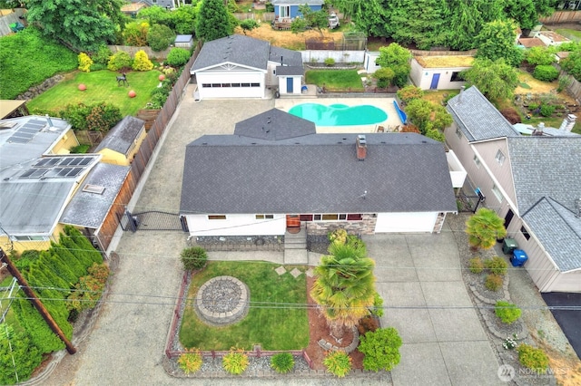 832 Birch St, Edmonds, WA 98020 - aerial view of property and surrounding area featuring a pool area