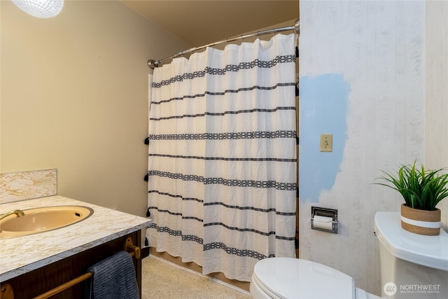 913 Woodlawn, Walla Walla, WA 99362 - bathroom with vanity and a shower with curtain