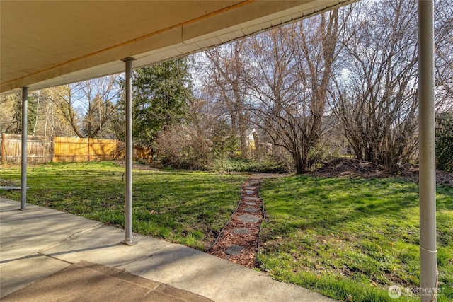 913 Woodlawn, Walla Walla, WA 99362 - view of yard with a patio area